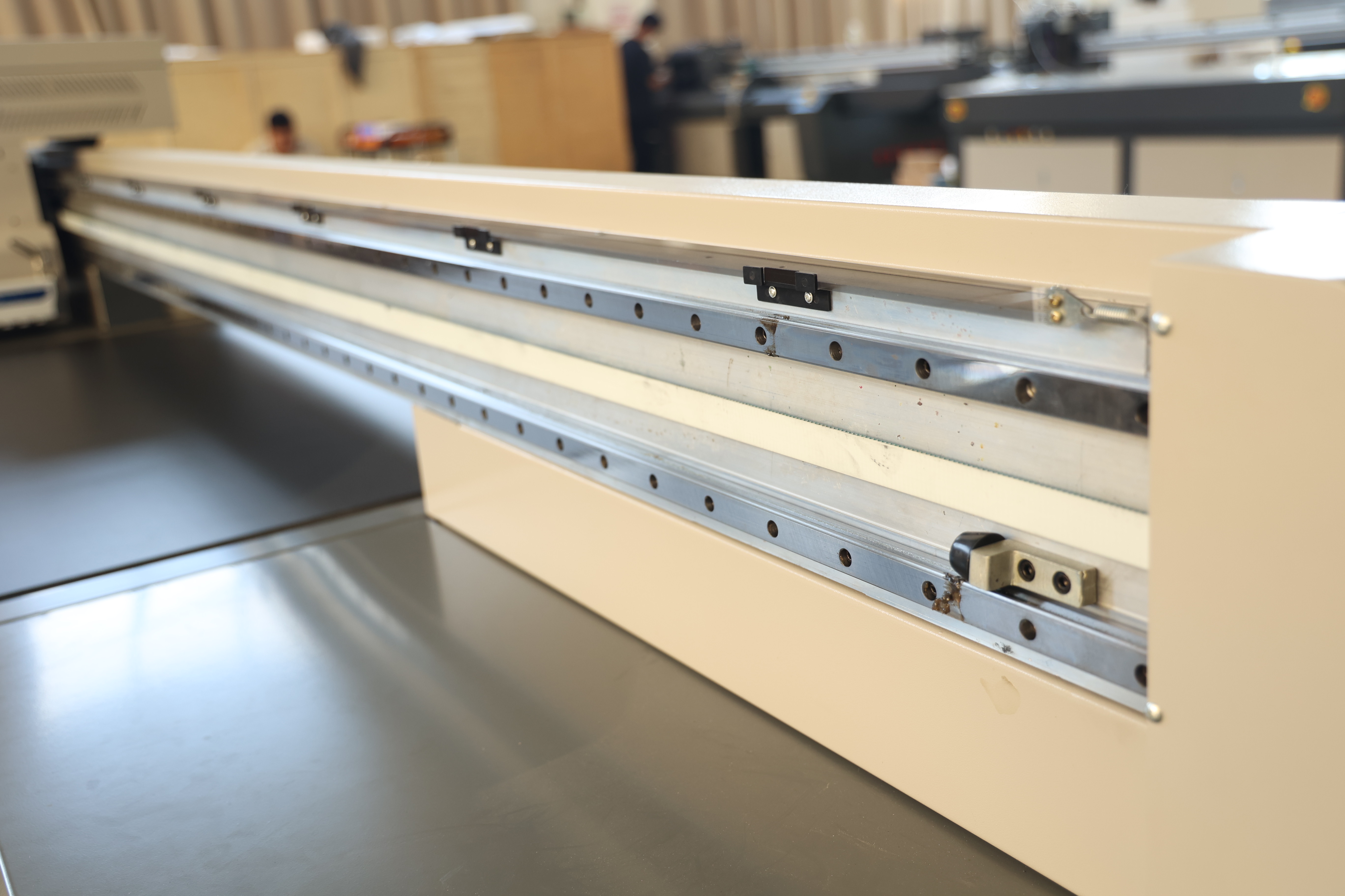 D1250Belt AI UV Printer9 (1)